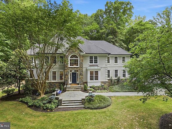 2nd image of 7211 Twelve Oaks Dr