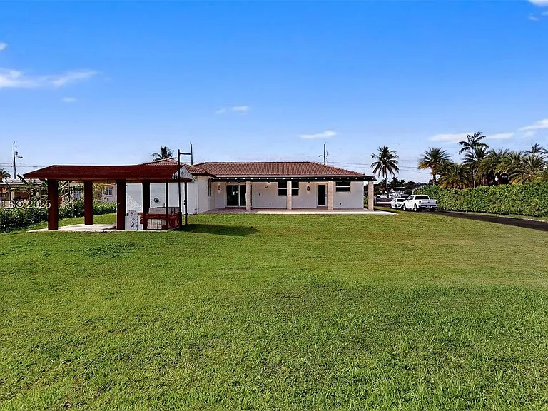 3801 SW 132nd Ave — Photo 30