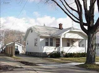 2310 Berkley St, Flint, MI 48504