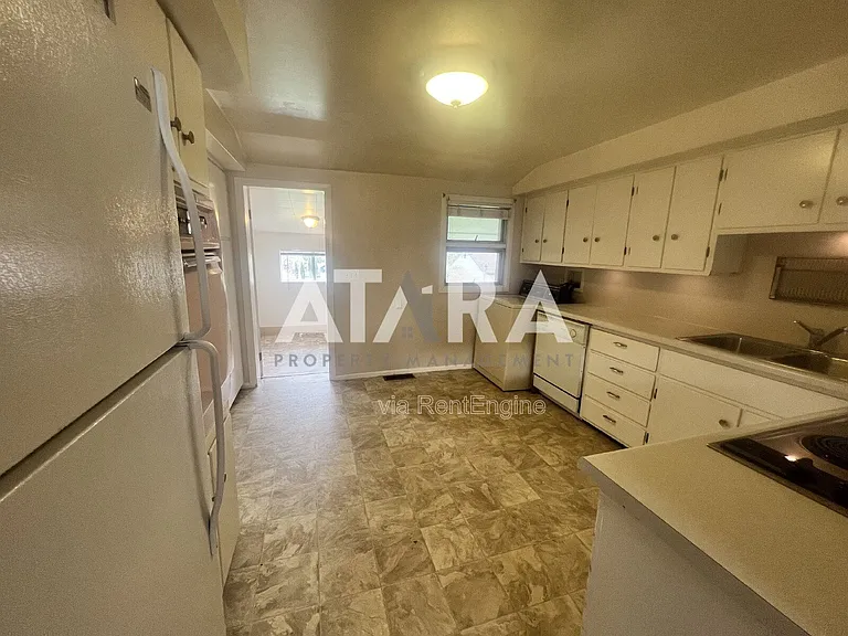 624 E 7th Ave — Photo 15