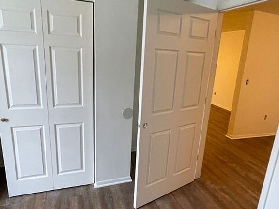 4th image of 202 W Mitchell St #202