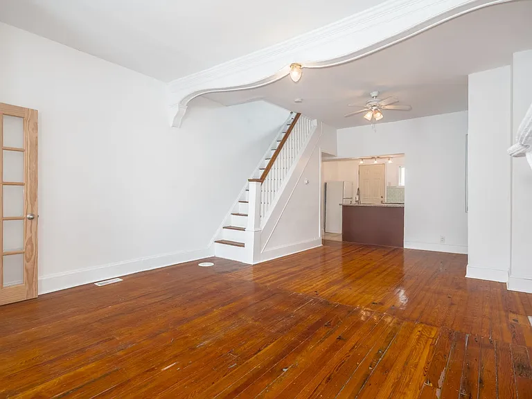 2214 Latona St — Photo 3