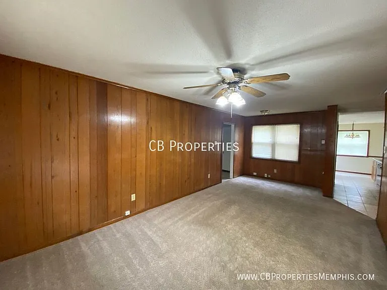 1491 E Holmes Rd — Photo 8
