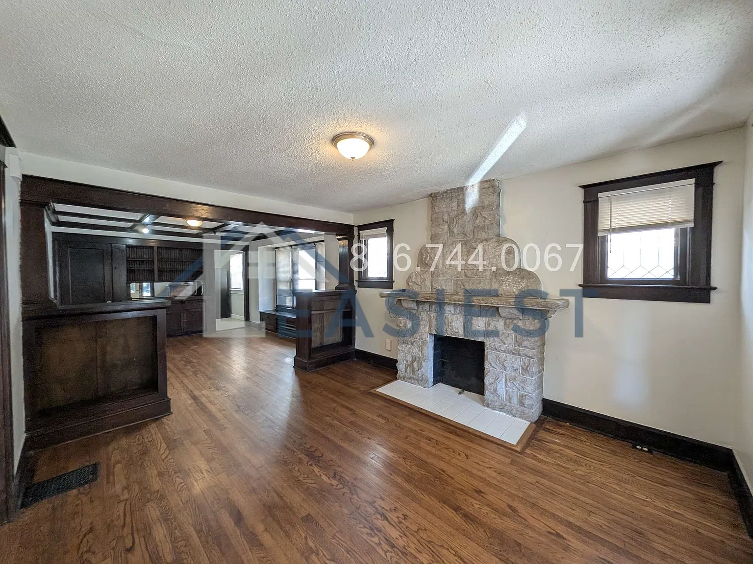 2 bed, 1001 sqft, $1,195 — Photo 2