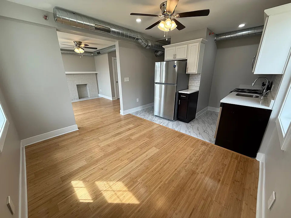 5535 Hobart Apartments