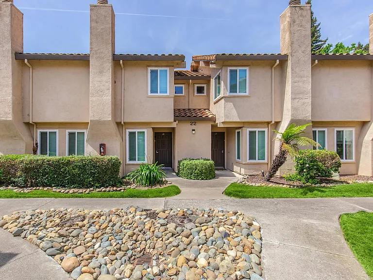 54 Quay Ct — Photo 17