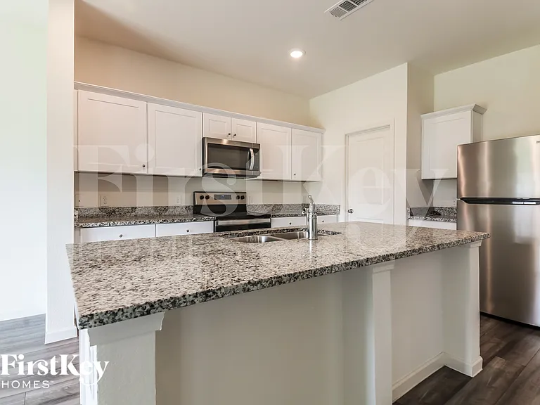 1822 Sandlin Dr — Photo 8