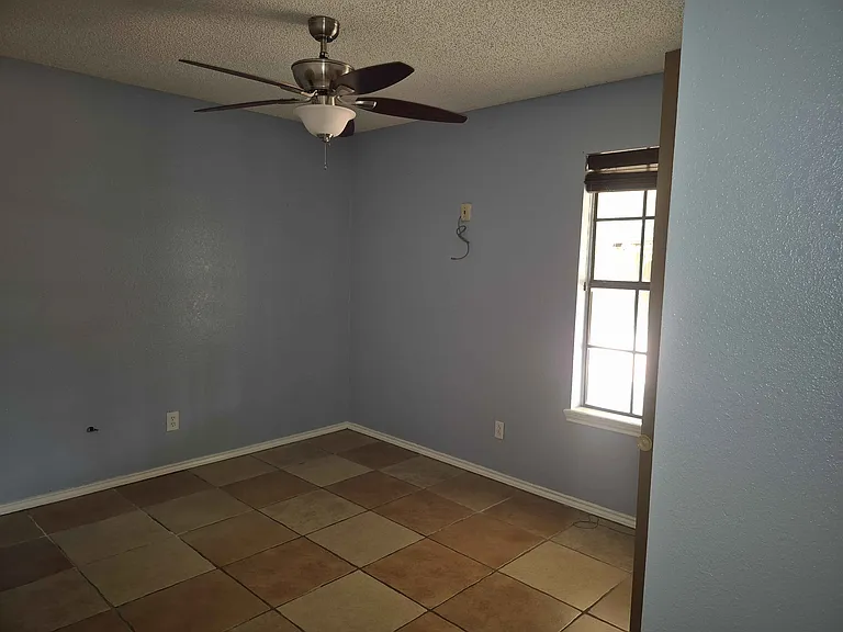 5178 Daleiden Dr — Photo 16