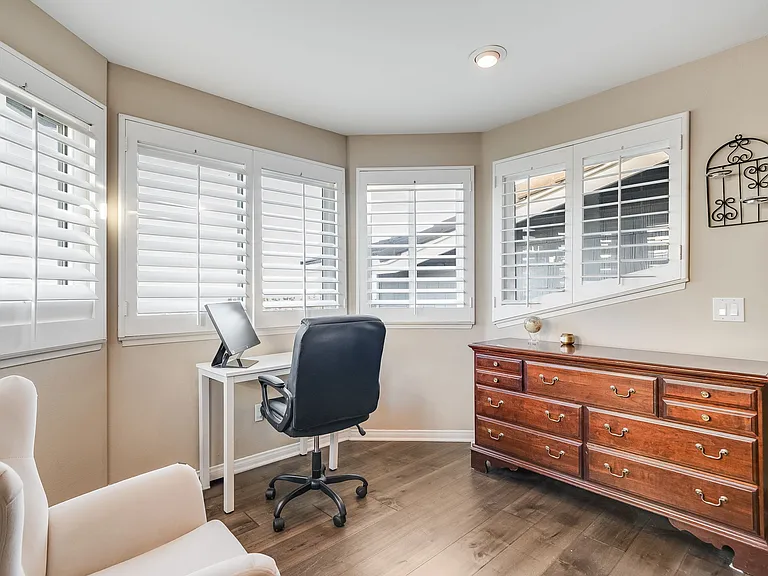 34032 Bedford Ln — Photo 21