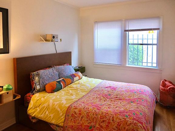 2nd image of 3528 Ellsworth St #3528