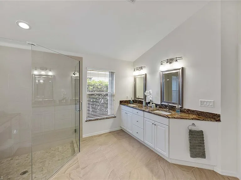 8468 Indian Wells Way — Photo 21