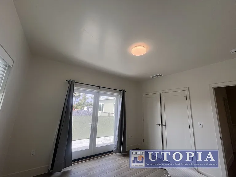 528 Dufour St #A — Photo 12