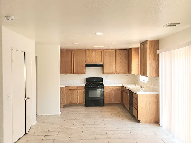 14041 Horseshoe Way — Photo 15