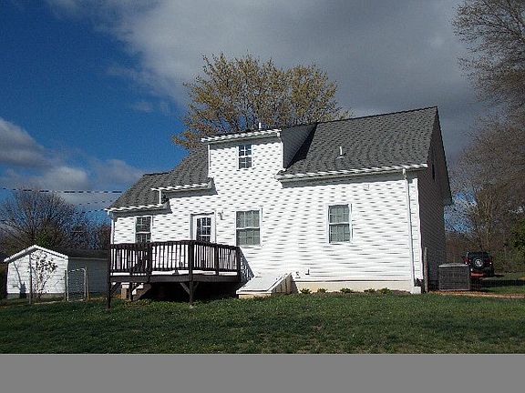 3rd image of 591 S Cricket Dr