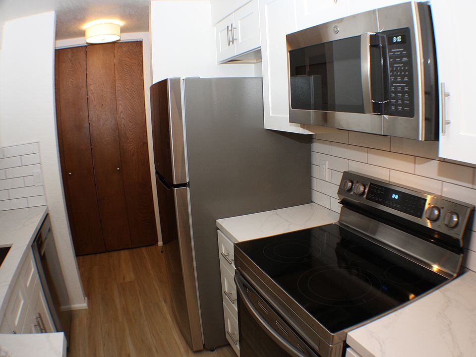 New kitchen and appliances