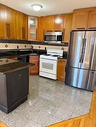 41 Van Reypen Street