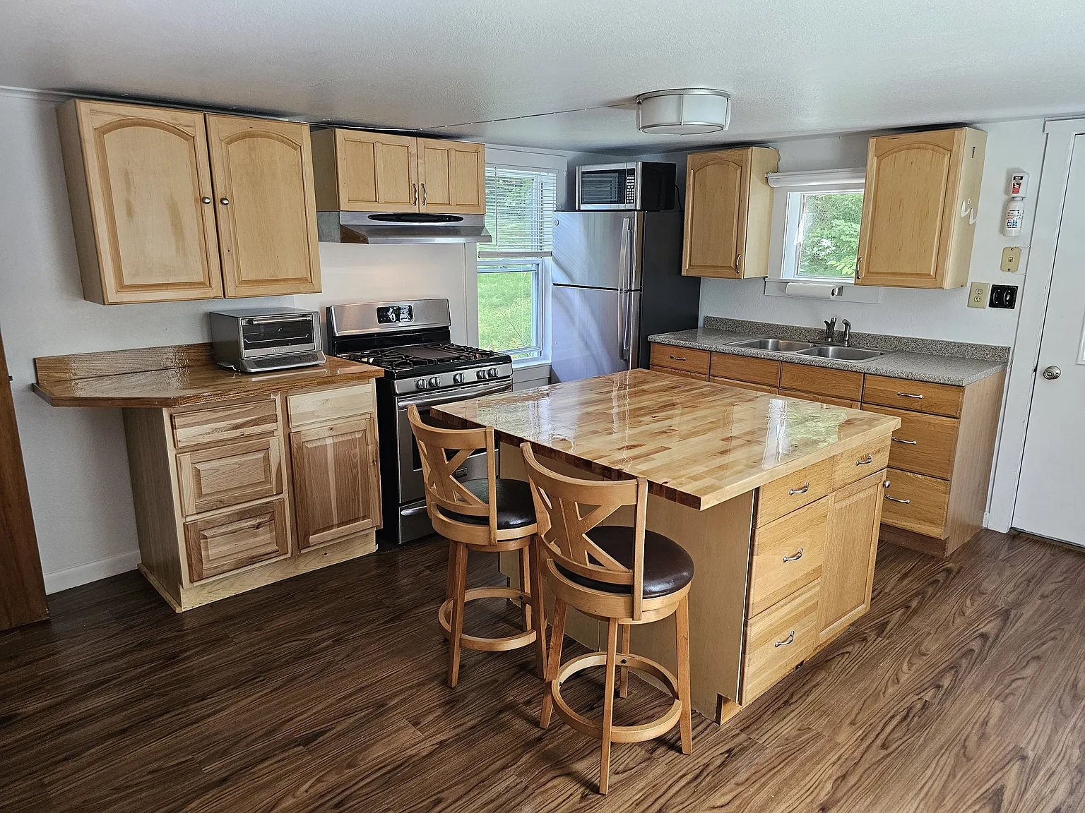 1 bed, 530 sqft, $1,285 — Photo 2