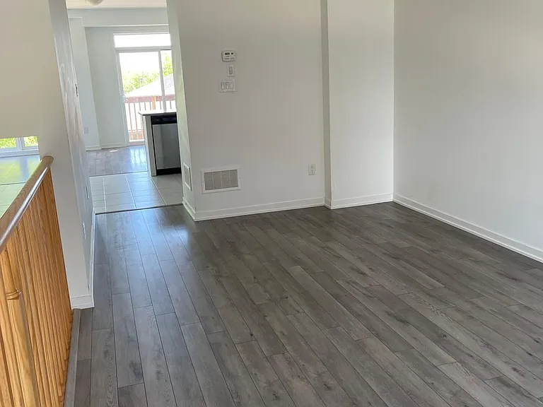 801 Heathrow Path N — Photo 19