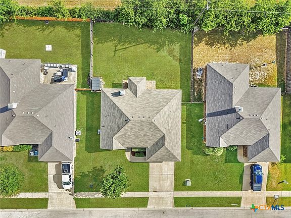 2nd image of 507 W Little Dipper Dr