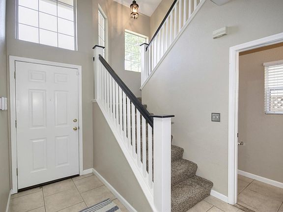 3rd image of 8200 Shannon Oak Ln
