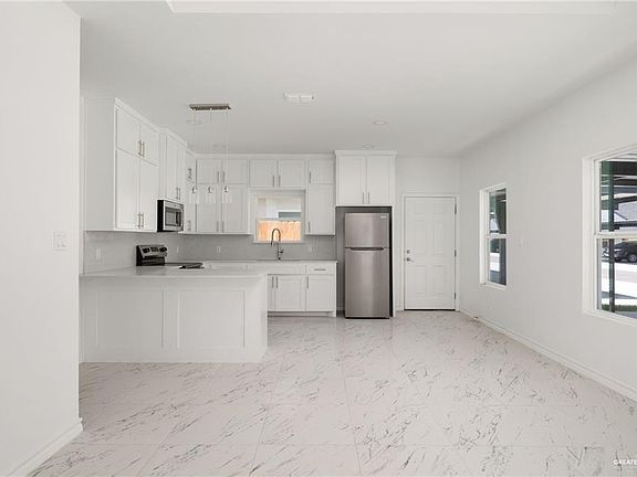 4th image of 11403 N 24th Ln