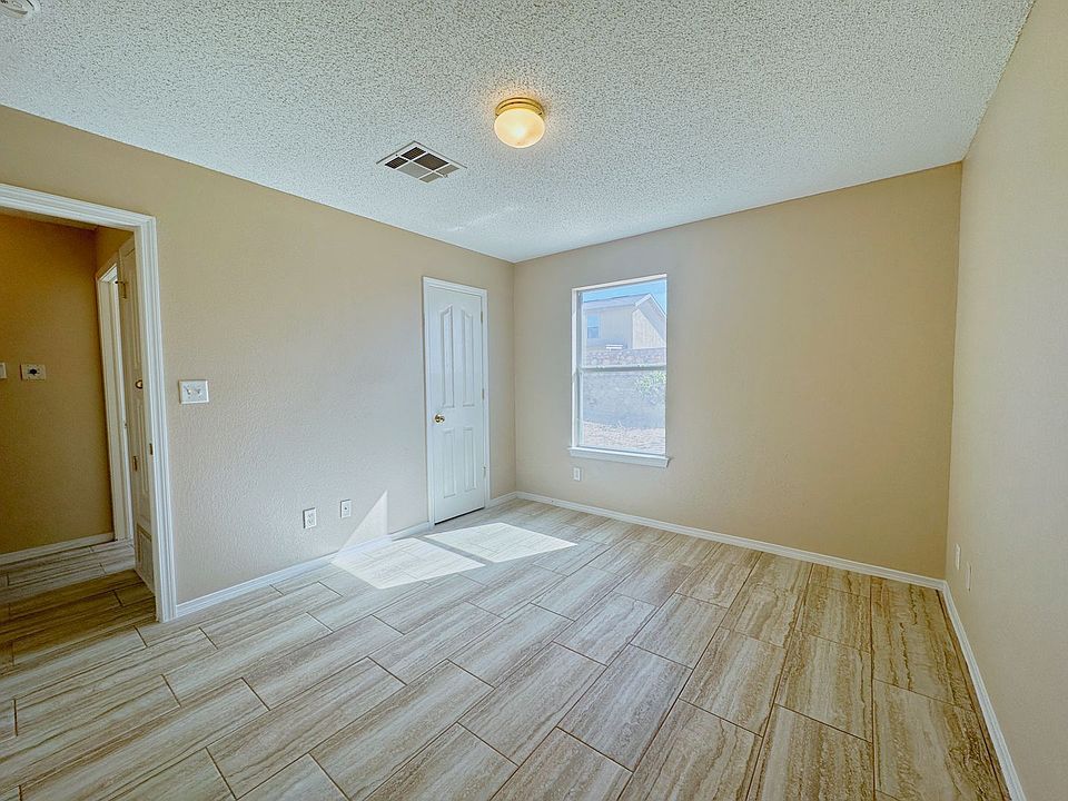 1st image of 13956 Vaquero Rock Dr