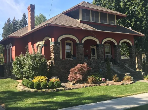 506 S 1st St, Dayton, WA 99328