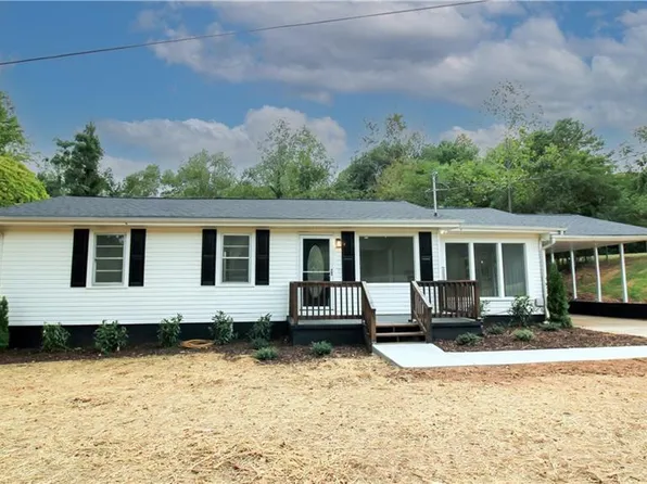 4042 Fincher Dr, Gainesville, GA 30504