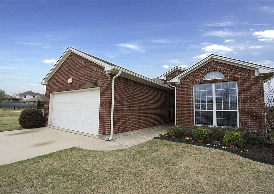 1st image of 12853 Farmington Dr