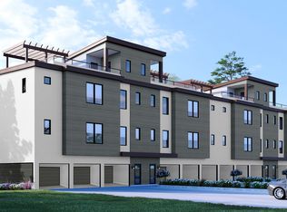 8 Blue Pine Blvd #E, Pt Washington, FL 32459