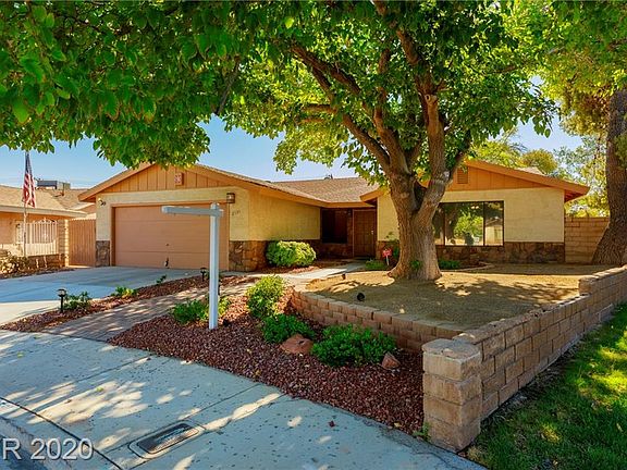 3rd image of 2591 Diamante Ct