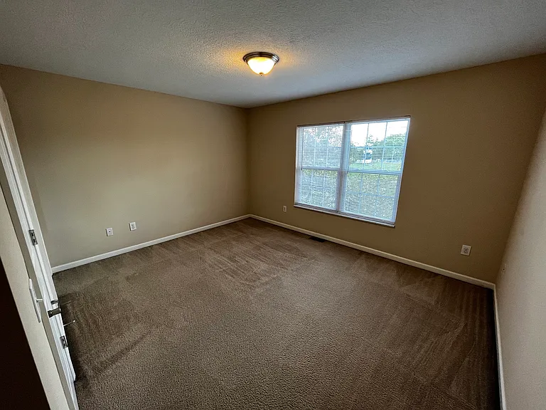 1455 N Star Ave — Photo 13