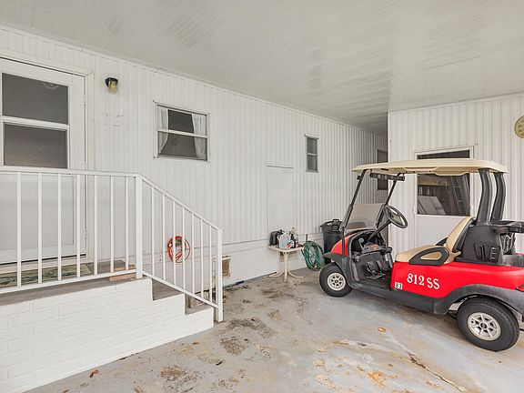 4th image of 812 S Silver Cir
