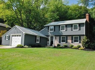 562 Tarrington Rd, Cherry Hill, NJ 08034