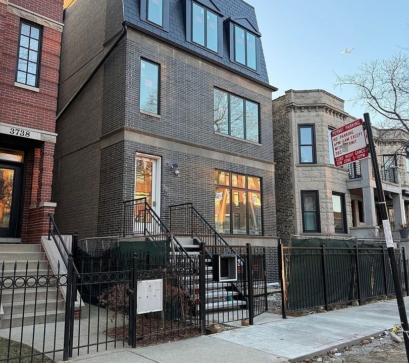 1st image of 3740 N Racine Ave #2