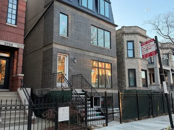 3740 N Racine Ave #2, Chicago, IL 60613