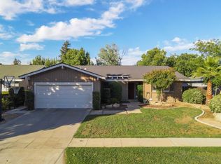 8290 N Raisina Ave, Fresno, CA 93720