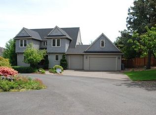 21588 Shannon Ln, West Linn, OR