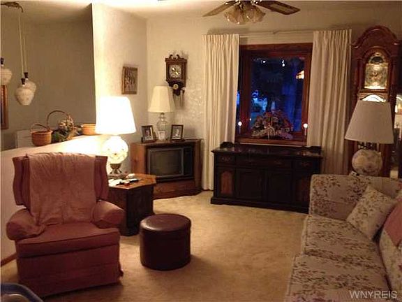 2nd image of 28 Jesella Dr W