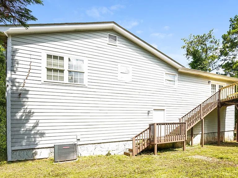 3221 Jessica Dr — Photo 17
