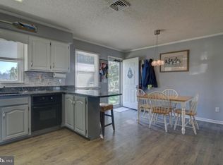 704 Twin Point Cove Rd, Cambridge, MD 21613