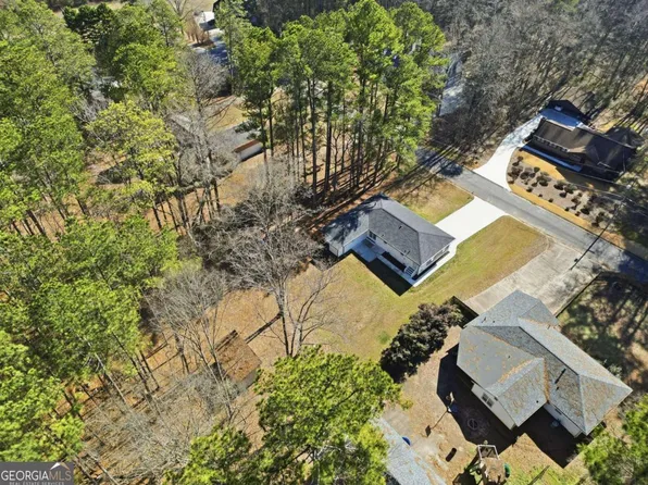 2702 Beecher Dr, Austell, GA 30106