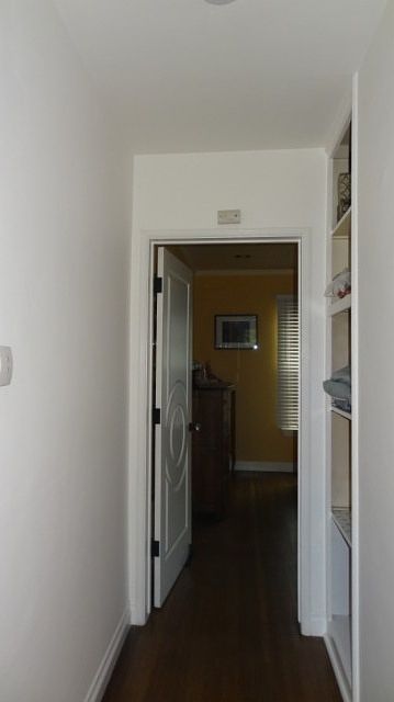 2nd image of 810 W 29th St