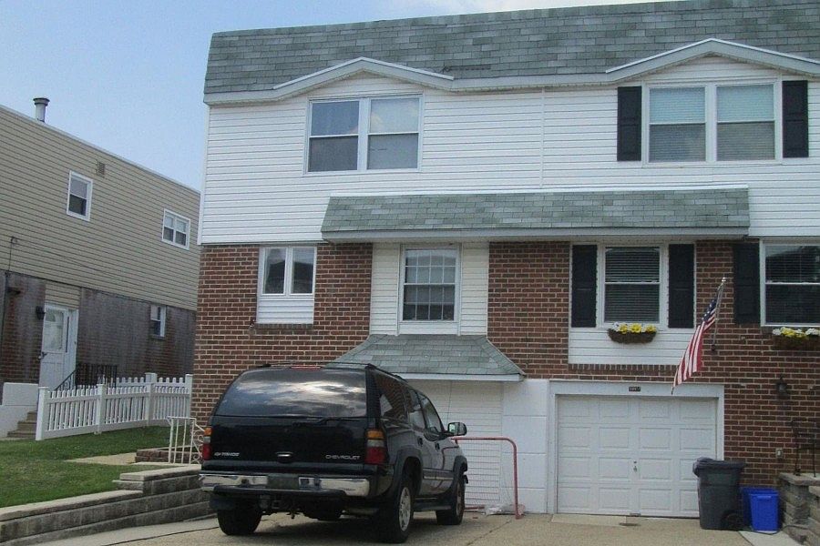 1st image of 10912 Kirby Dr