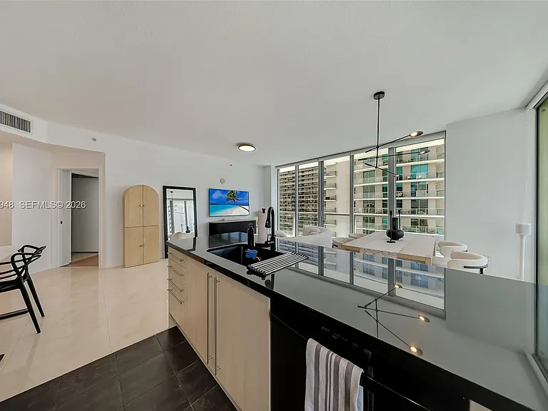 1111 SW 1st Ave #2719 — Photo 7