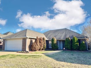 529 Planters Dr, Pearl, MS 39208