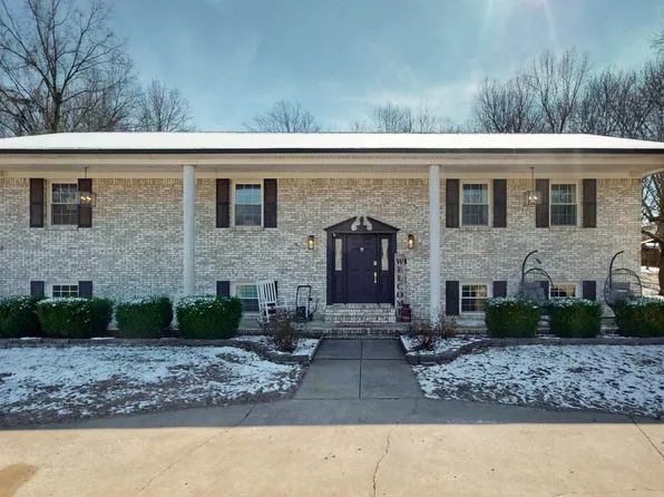 315 Castlebury Cir, Paducah, KY 42003