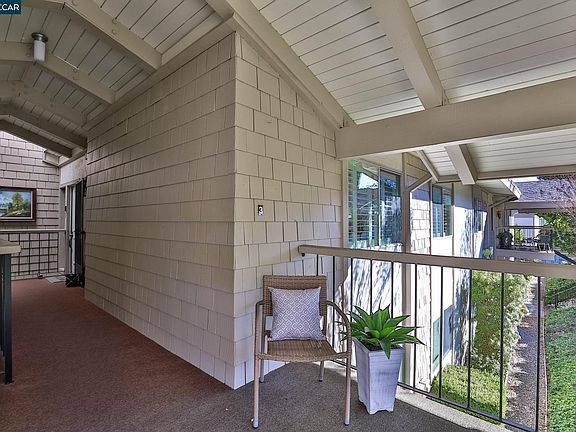 3rd image of 2857 Ptarmigan Dr APT 3