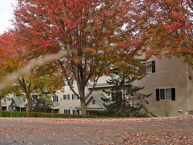 Promenade Oaks Apartments — Photo 61