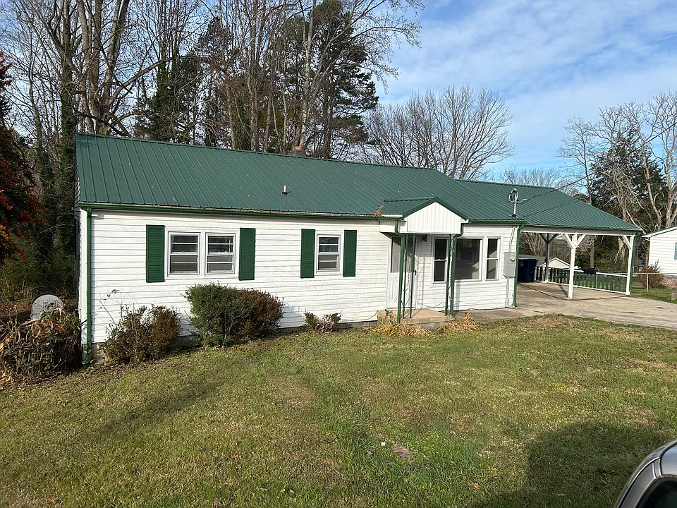 408 Hillcrest Dr